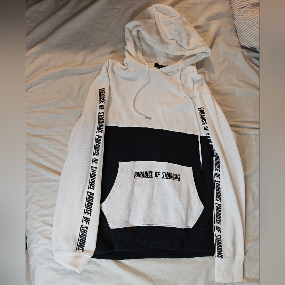 Torrid Cream STYLIST Hoodie Black And White
